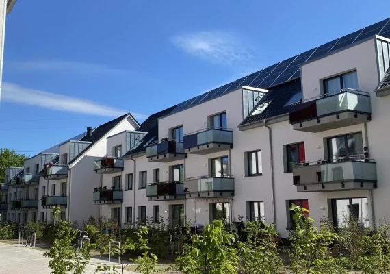 D1273D85-A362-4A16-B2E3-FA99E89D880B